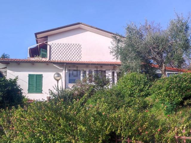 Casa in vendita a San Carlo, Marina Di Massa