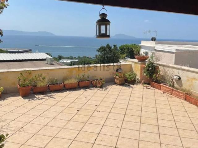 Casa in vendita a Coroglio, Napola