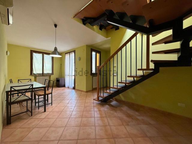 Casa in vendita a Santa Maria Nuova, Re