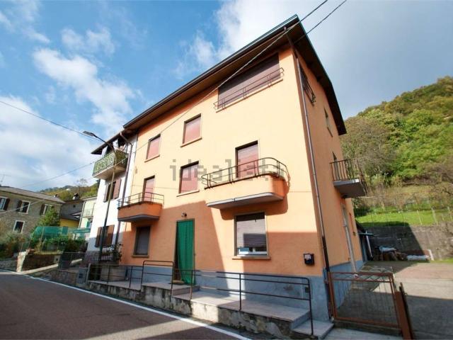 Casa in vendita a Berbenno, Lombardia
