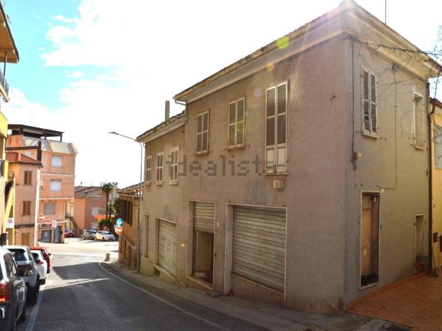 Casa in vendita a Figuretta, Marche