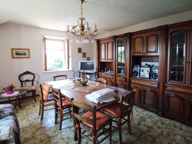 Casa in vendita a Monticiano, Toscana