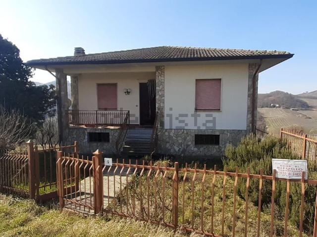 Casa in vendita a Montalto Pavese, Lombardia