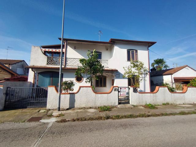 Casa in vendita a Unione Delta del Po, Goro