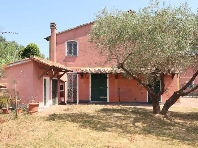 Casa in vendita a Ameglia, Liguria