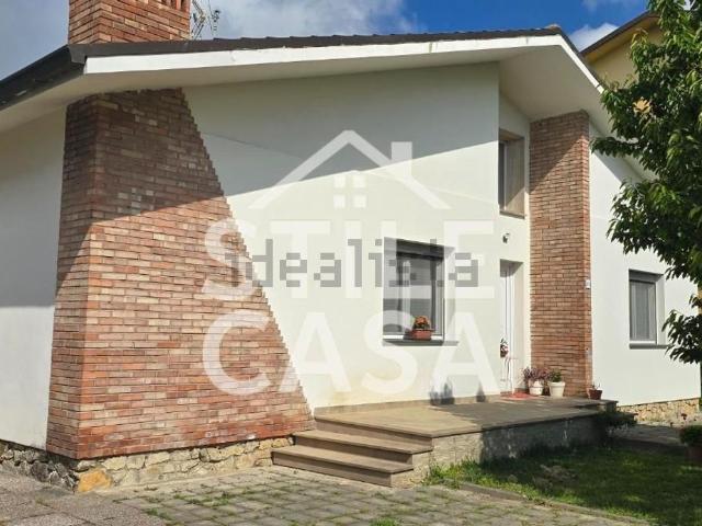 Casa in vendita a Chiesina Uzzanese, Chiesanuova