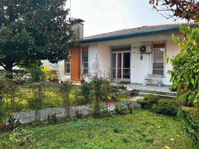 Casa in vendita a Anguillara Veneta, Veneto