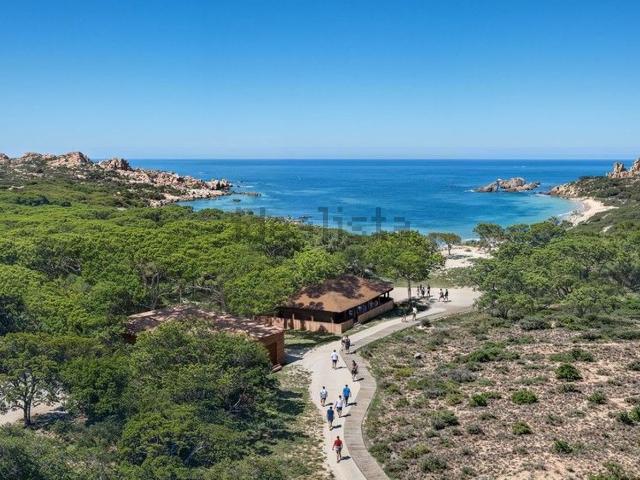 Casa in vendita a Trinità d'Agultu e Vignola, Sardigna/Sardegna