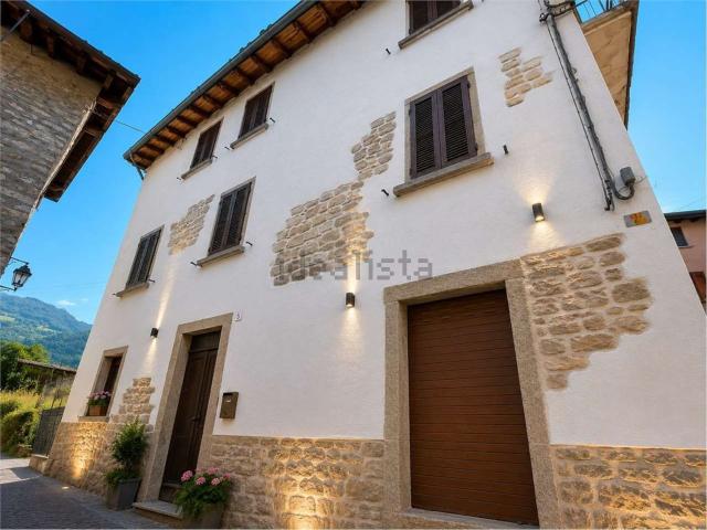Casa in vendita a Comunità Montana della Valle Brembana, Sedrina