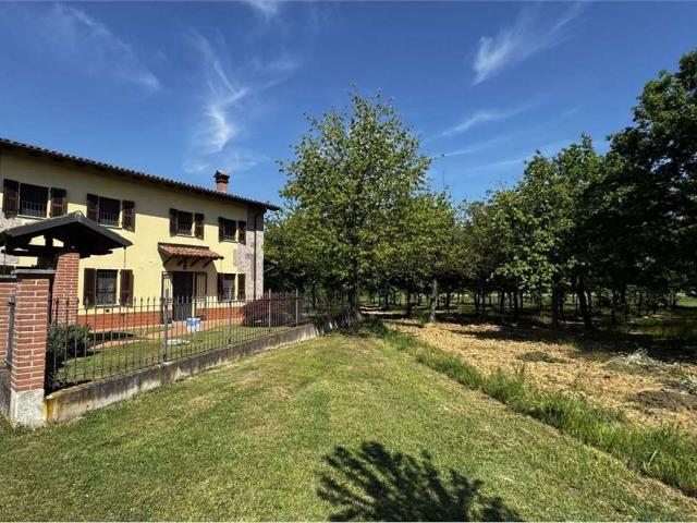 Casa in vendita a Oviglio, Alessandria
