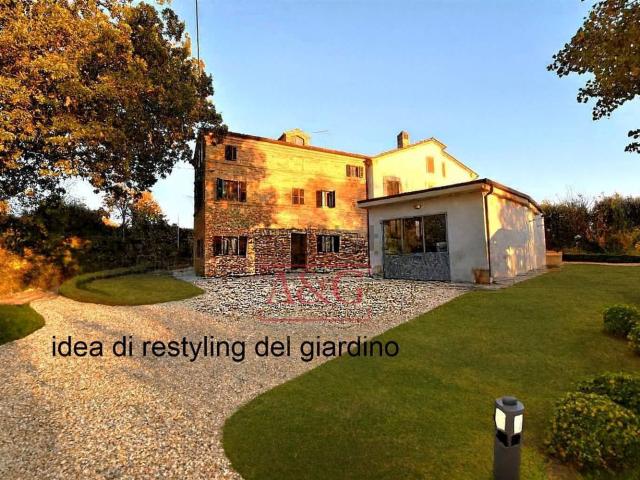 Casa in vendita a Marche, Fermo