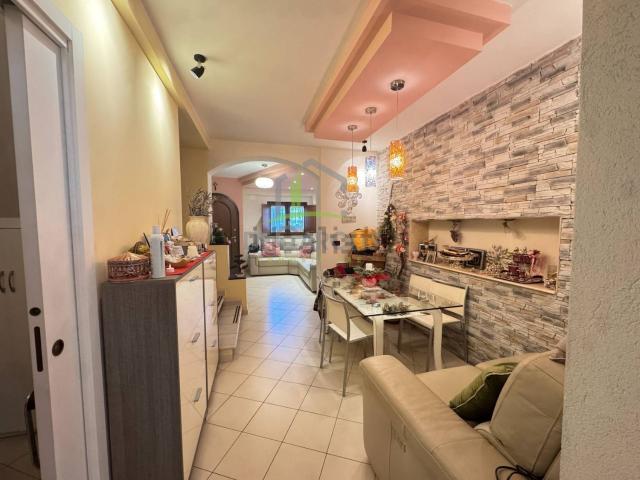 Casa in vendita a San Filippo Neri, Marche