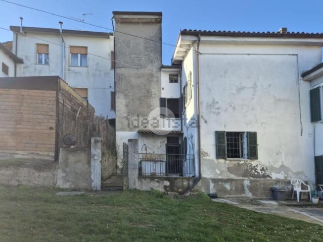 Casa in vendita a Montù Beccaria, Lombardia