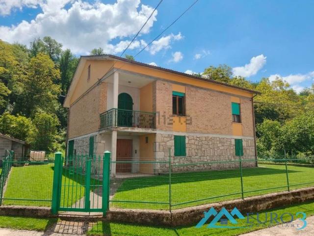 Casa in vendita a Marche, Ascoli Piceno