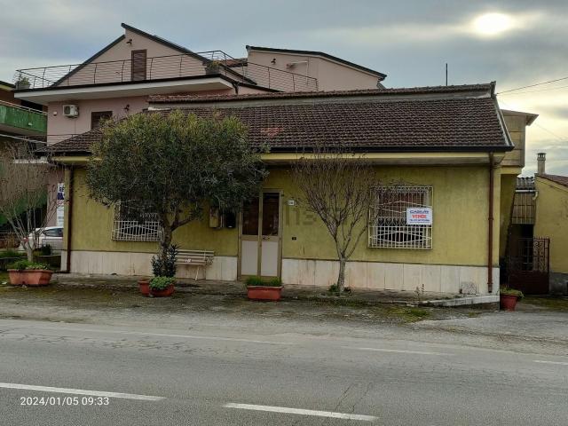 Casa in vendita a Sassano, Campania