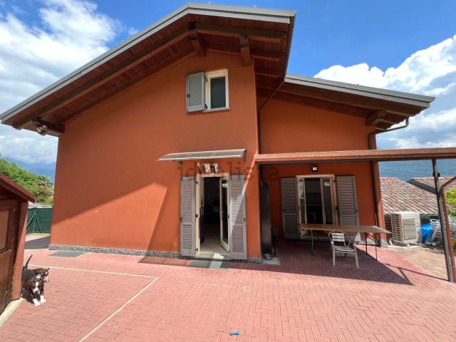 Casa in vendita a Pianello Del Lario, Lombardia