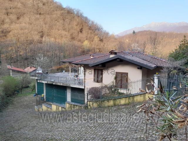 Casa in vendita a Piemonte, Vercelli