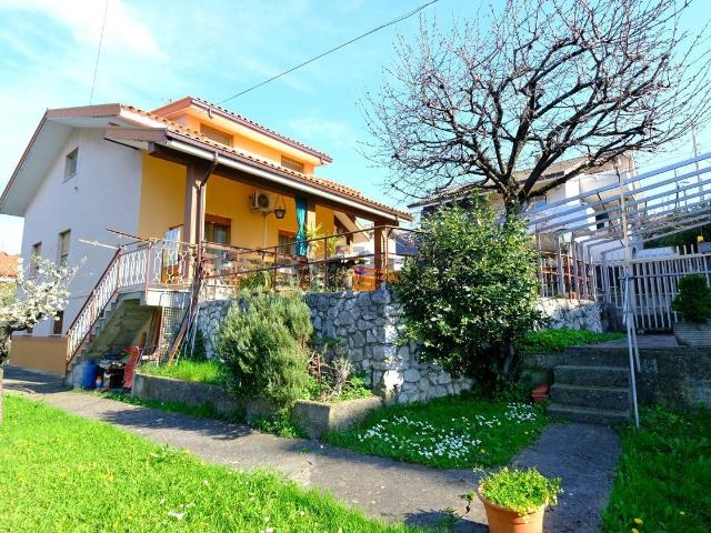 Casa in vendita a Servola-Chiarbola-Valmaura-Borgo San Sergio, Villa Opicina