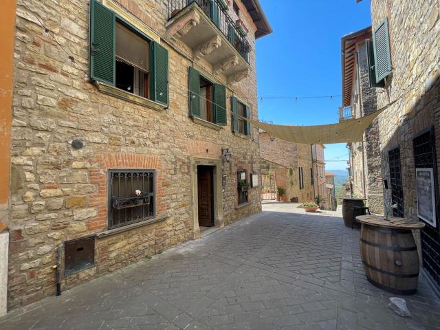 Casa in vendita a Montegabbione, Terni