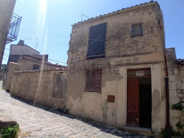 Casa in vendita a Mussomeli, Sicilia