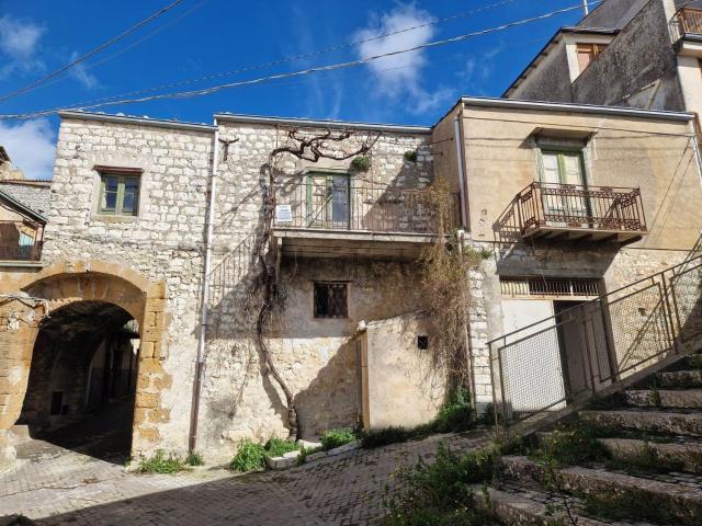 Casa in vendita a Giuliana, Sicilia