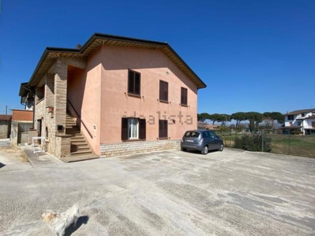 Casa in vendita a Santa Lucia, Bastia Umbra
