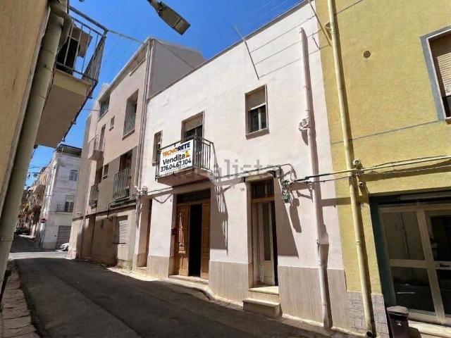 Casa in vendita a Alcamo, Sicilia