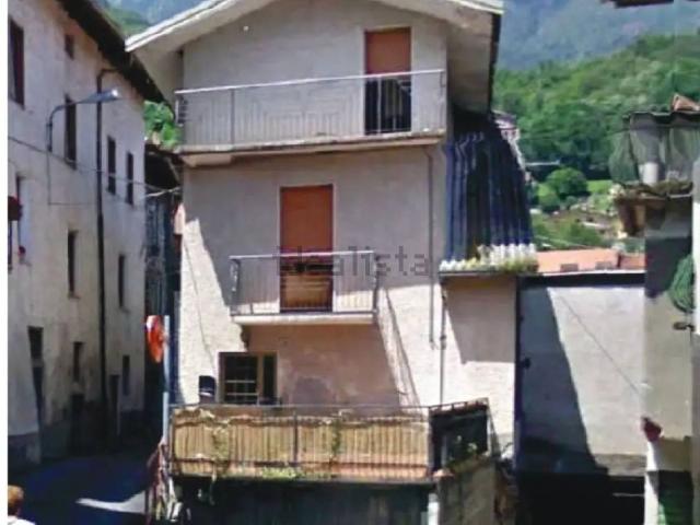 Casa in vendita a Comunità montana della valle Camonica, Ono San Pietro