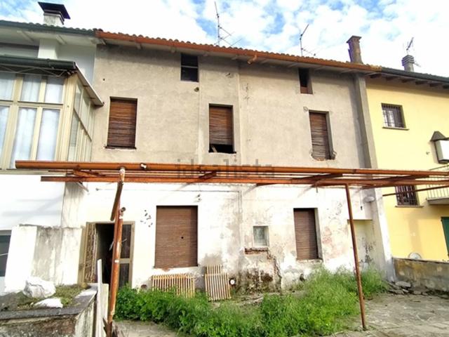 Casa in vendita a Castiglione D'adda, Lombardia