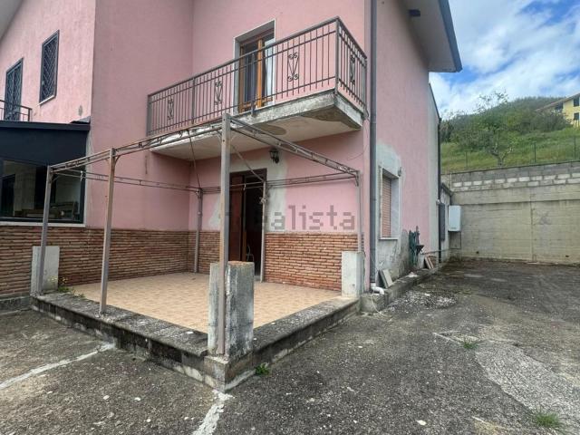 Casa in vendita a Torrioni, Campania