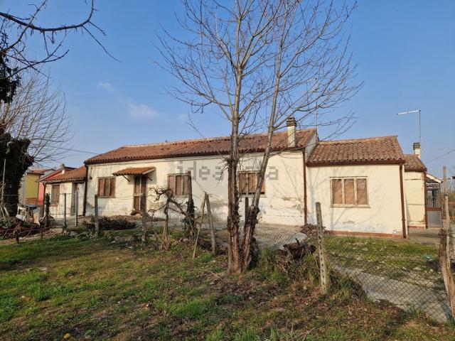 Casa in vendita a Commenda, Rovigo