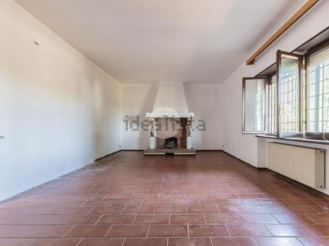 Casa in vendita a Castel Sant'Elia, Viterbo