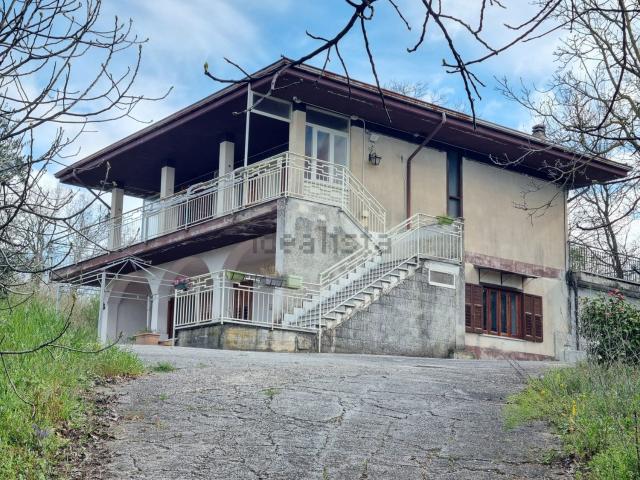 Casa in vendita a San Potito Ultra, Campania