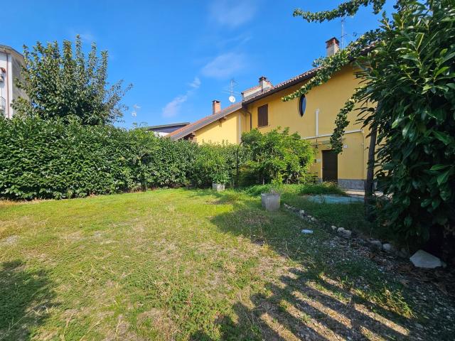 Casa in vendita a Castellazzo de' Barzi, Robecco sul Naviglio