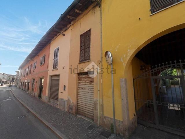 Casa in vendita a Trezzo Sull'adda, Lombardia
