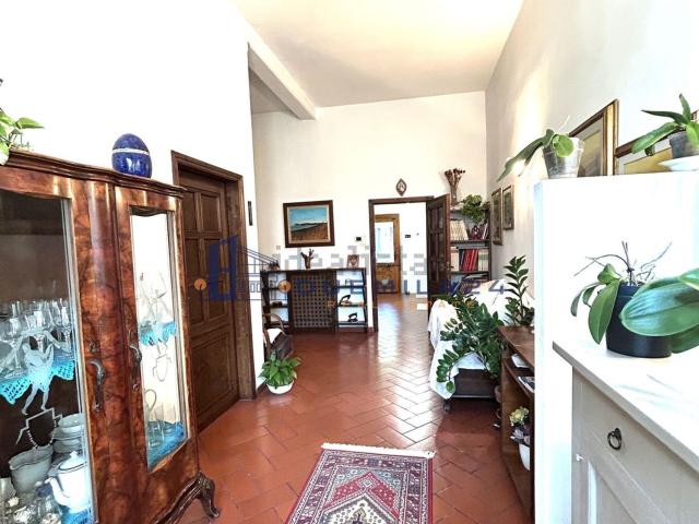 Casa in vendita a Grignano, Prato