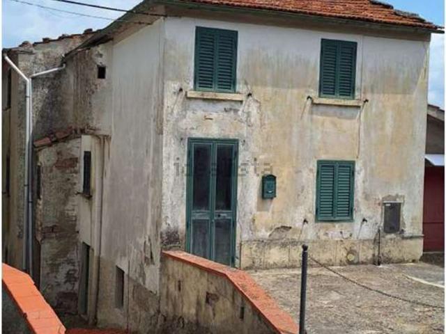 Casa in vendita a Vernio, Toscana