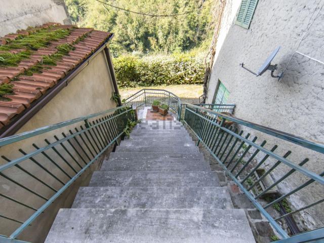 Casa in vendita a Uzzano E Castello, Pistoia