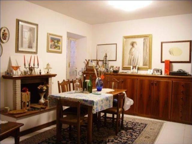 Casa in vendita a San Venanzio, Marche