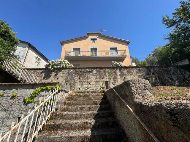 Casa in vendita a Sant'angelo A Cupolo, Campania