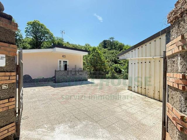 Casa in vendita a Avellino, Campania