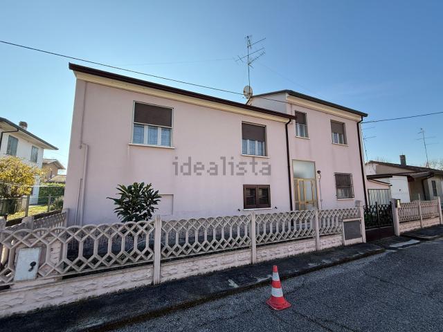 Casa in vendita a Argenta, Reggio Emilia