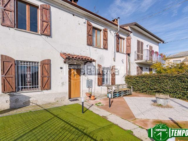 Casa in vendita a Bastida Pancarana, Lombardia