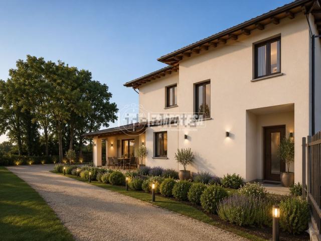 Casa in vendita a Piemonte, Novara