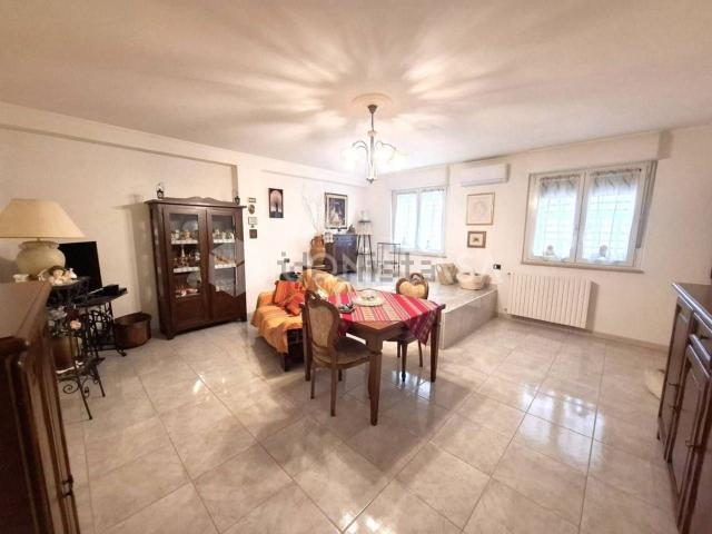 Casa in vendita a Puglia, Bari