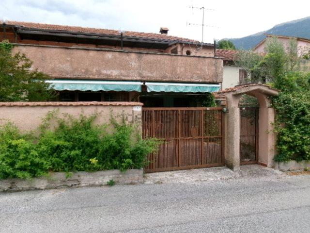 Casa in vendita a Civita D'antino, Abruzzo