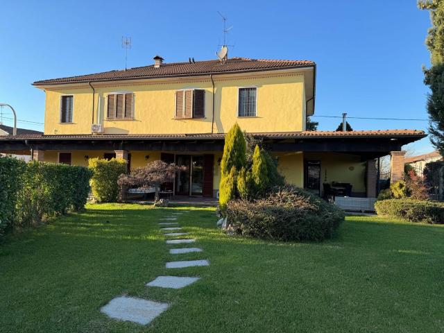 Casa in vendita a Piemonte, Alessandria