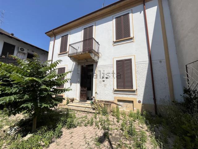 Casa in vendita a Vigevano, Lombardia