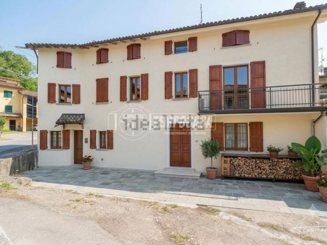 Casa in vendita a Cappellano, Vezzano sul Crostolo