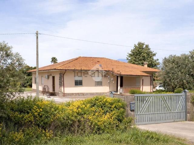 Casa in vendita a Pontinia, Lazio